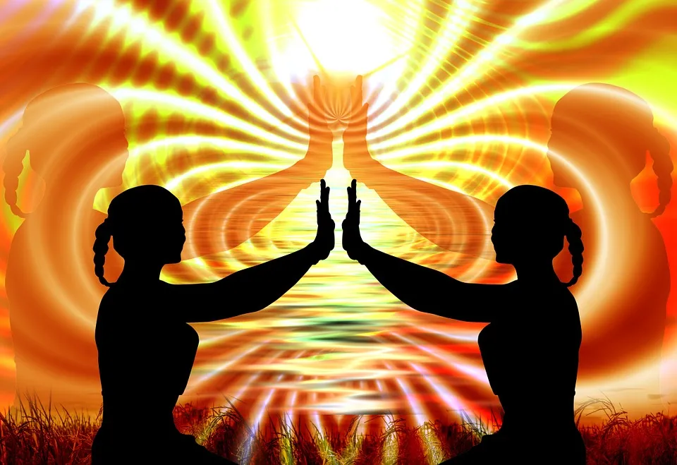https://cdn.pixabay.com/photo/2014/12/09/15/31/buddha-562033_960_720.jpg