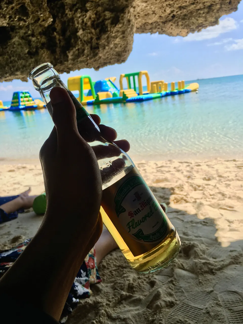 An early shot of light beer allowed us to relax by the beach under the heat of the sun