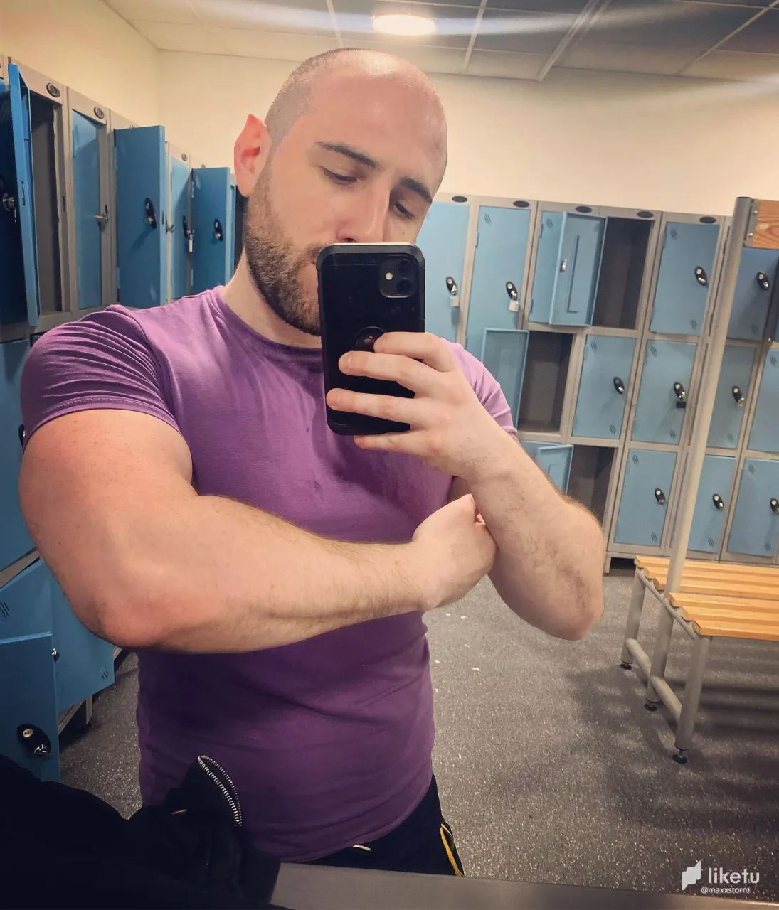 405opehky0rn0fd_bulk3.jpg