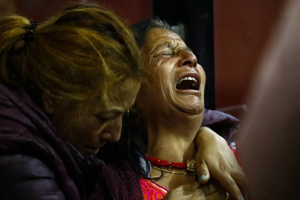 180312-nepal-plane-crash-5-al-1309_96d80a76659b1927b92b43964f3a8f40.nbcnews-ux-1024-900.jpg