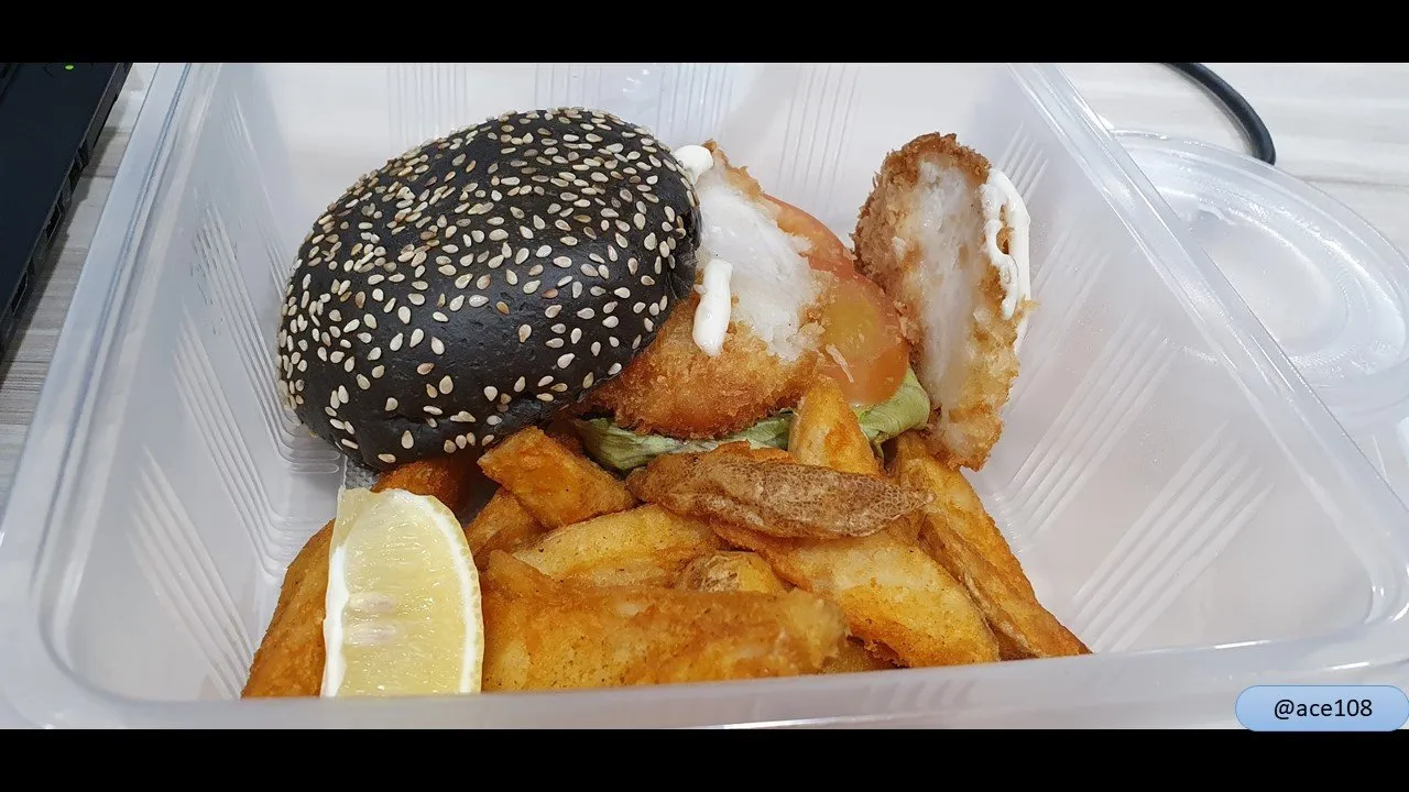 Fish burger@ace108