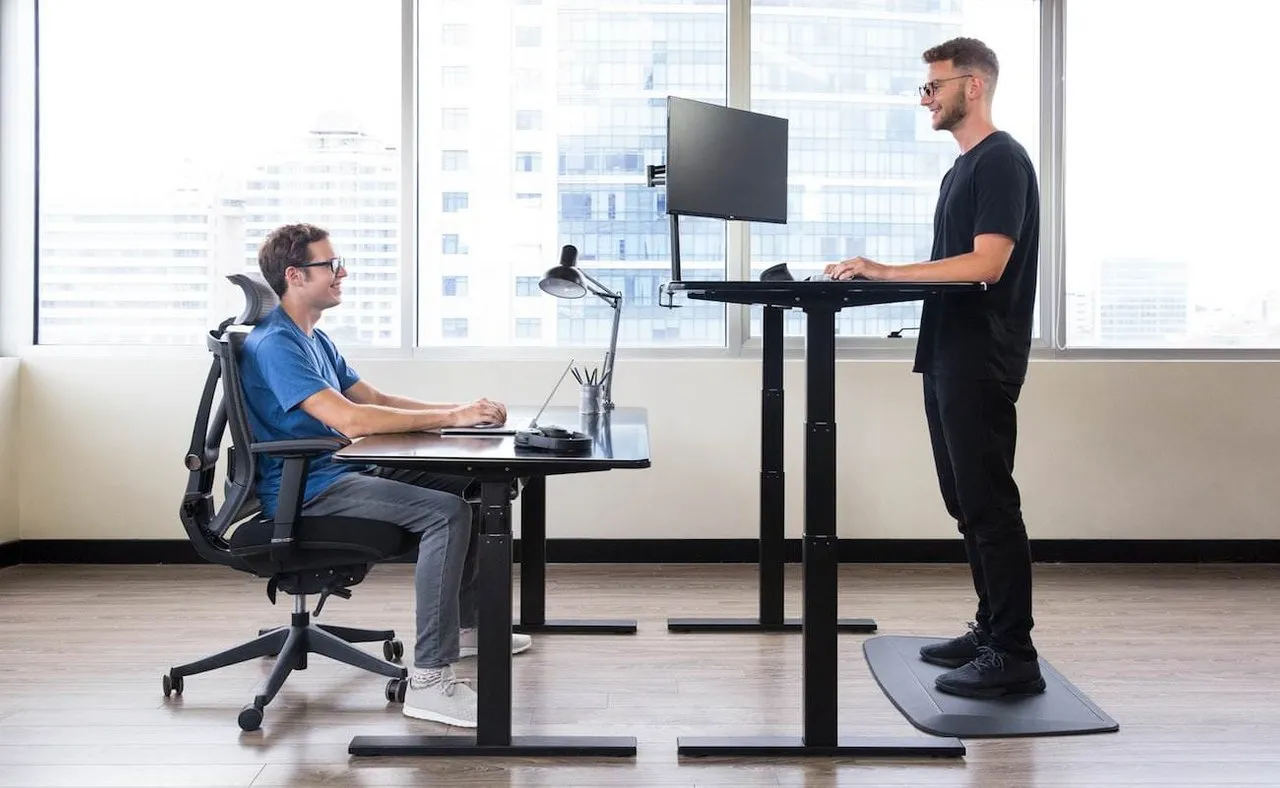 Autonomous-SmartDesk-3-AI-Standing-Desk-01.jpg