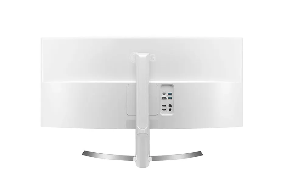 34UC99_Product-image_06_Desk.jpg