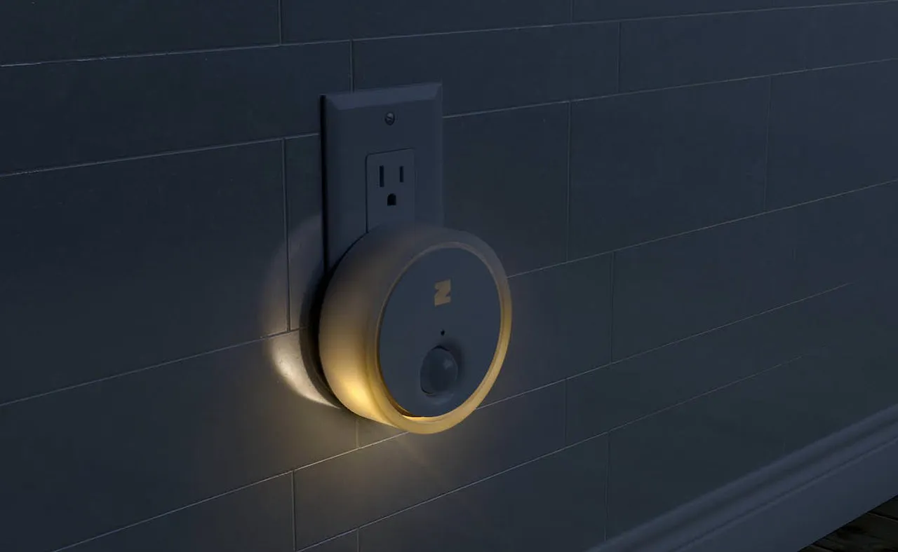 Zing-Smart-AI-Night-Light-01.jpg