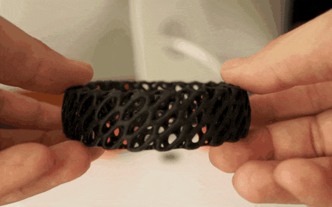 819c34d4184f23db8c6b6d307360449f_original.gif