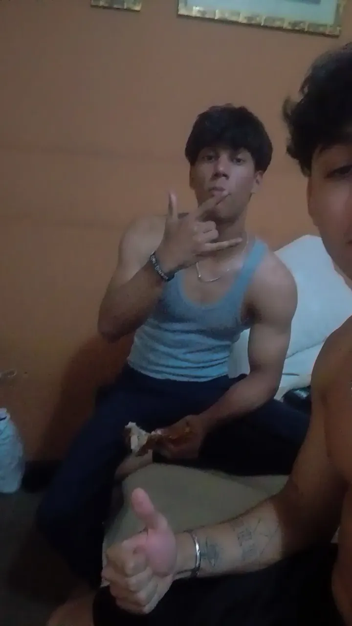 YL8FHaiG0jk2jX2D_Snapchat-2113729218.webp