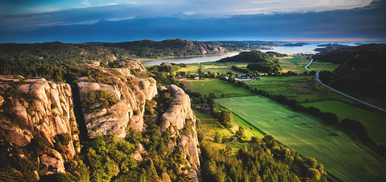 per_pixel_petersson-idyllic_coastline-5218.jpg