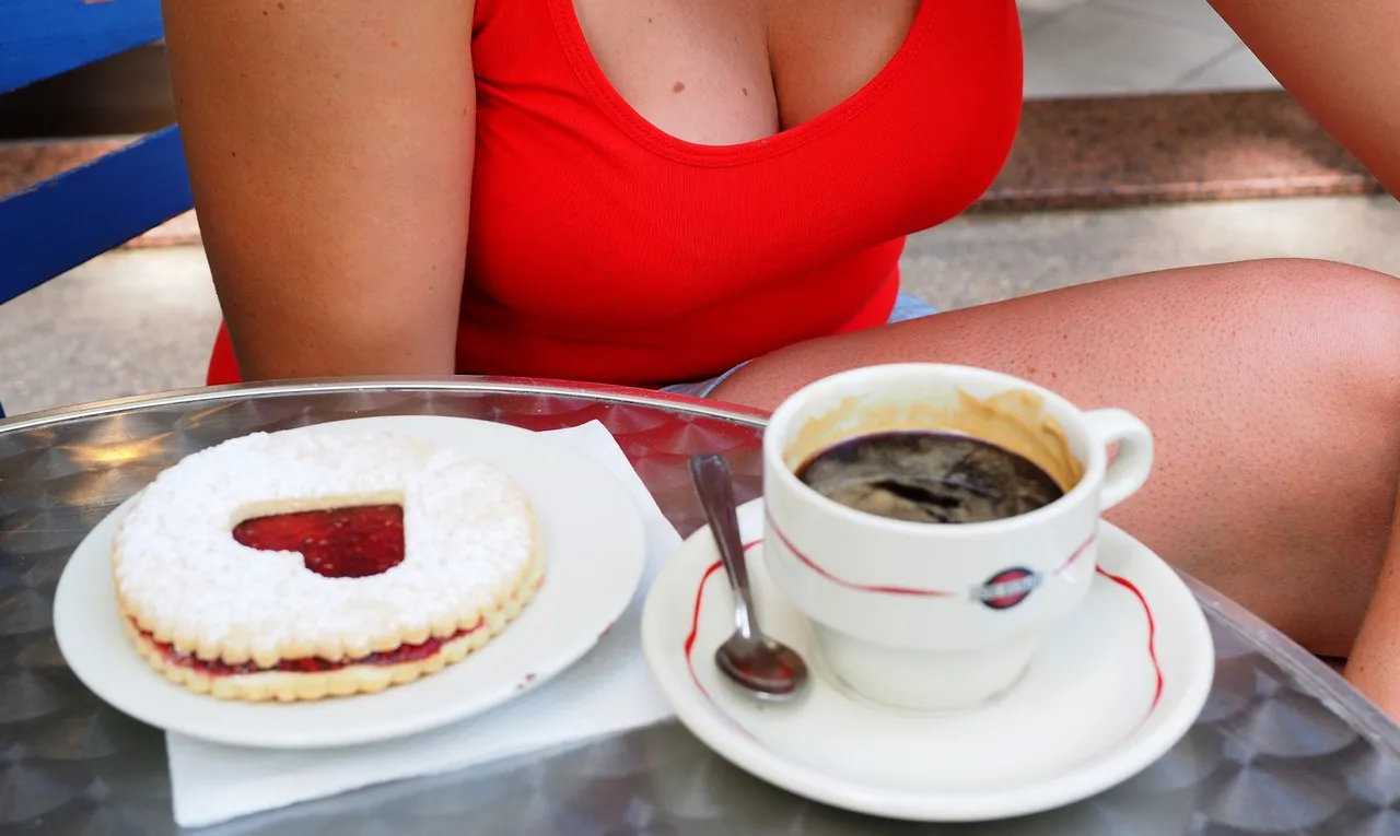 066 coffee-break-1521505_1920 Pixabay1.jpg