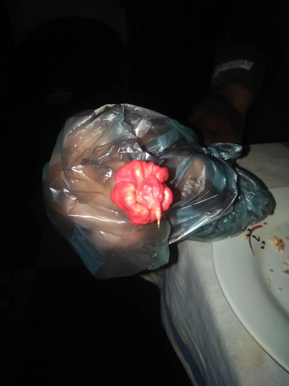 I don't have gloves, I used a plastic bag