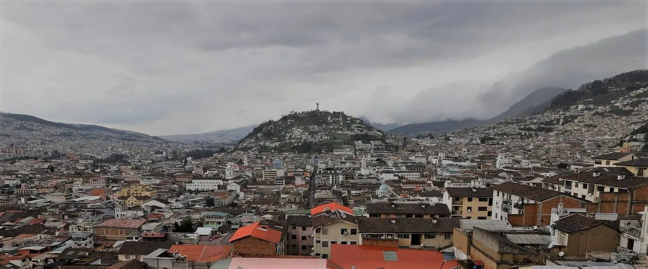 Vista panorámica desde la Basílica.jpg