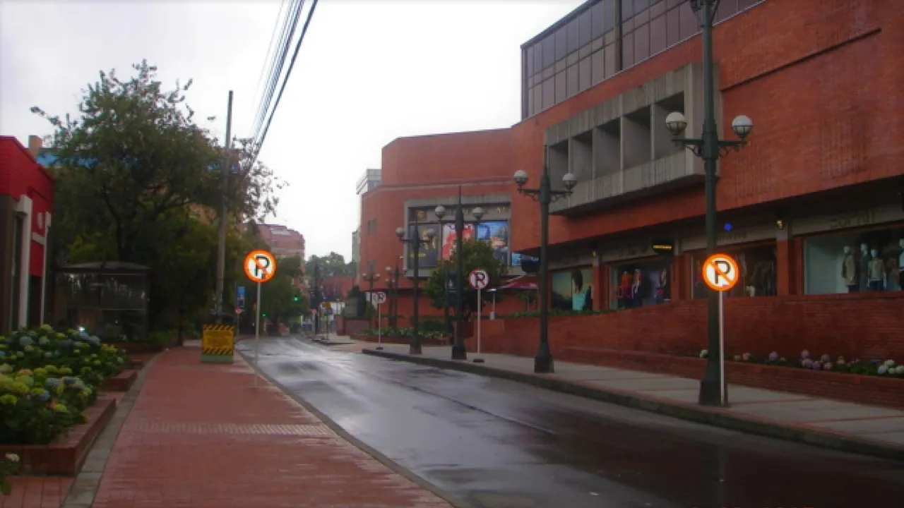 calle lluviosa.jpg