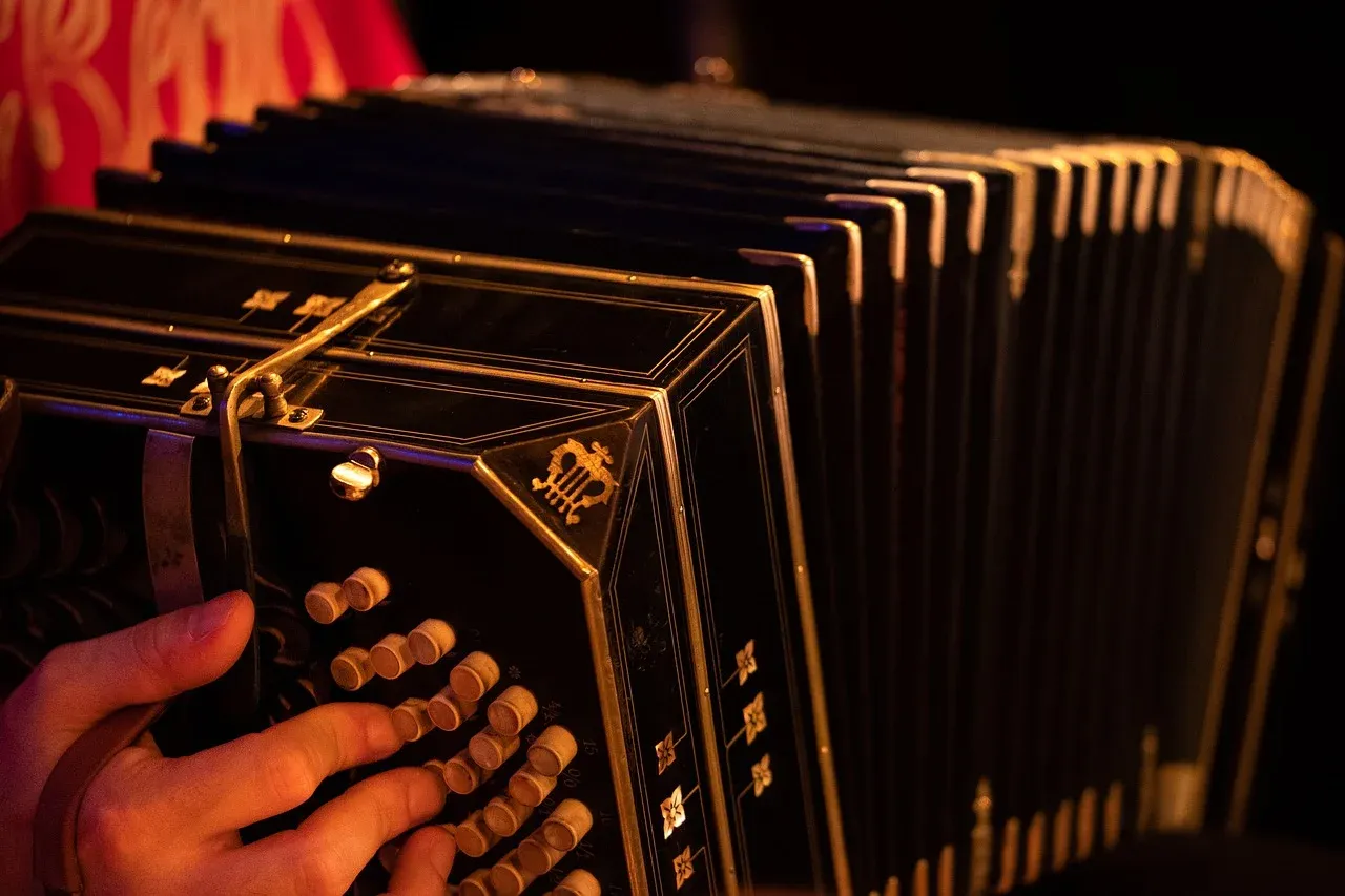 tango-4524899_1280.webp