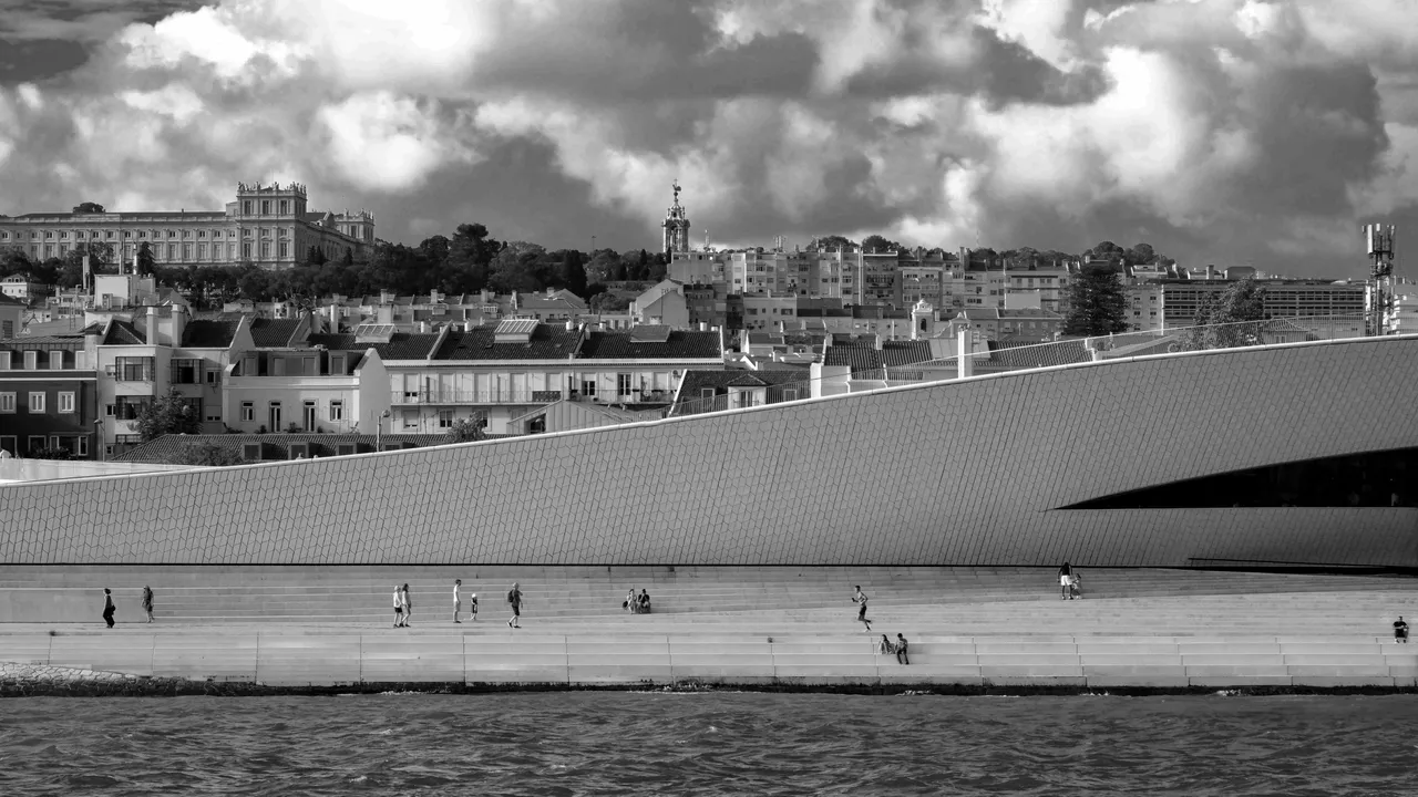 The Waterfront in B7W (1 of 1).jpg