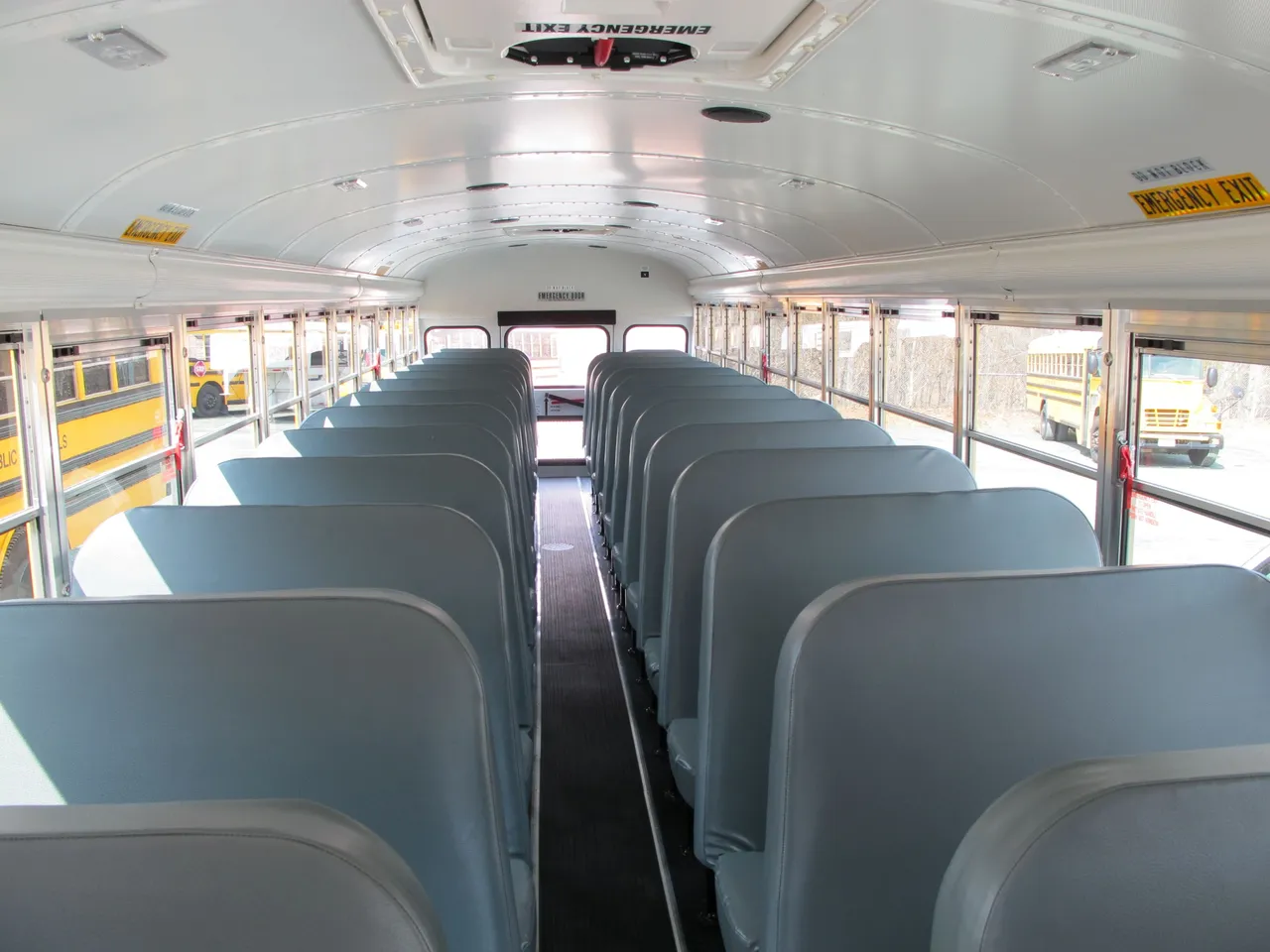 Interior_school_bus.jpg