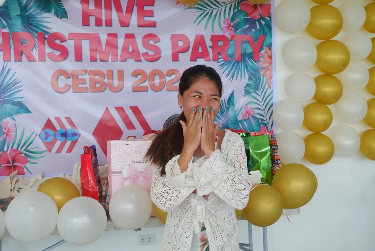 hivecebuxmas165.JPG