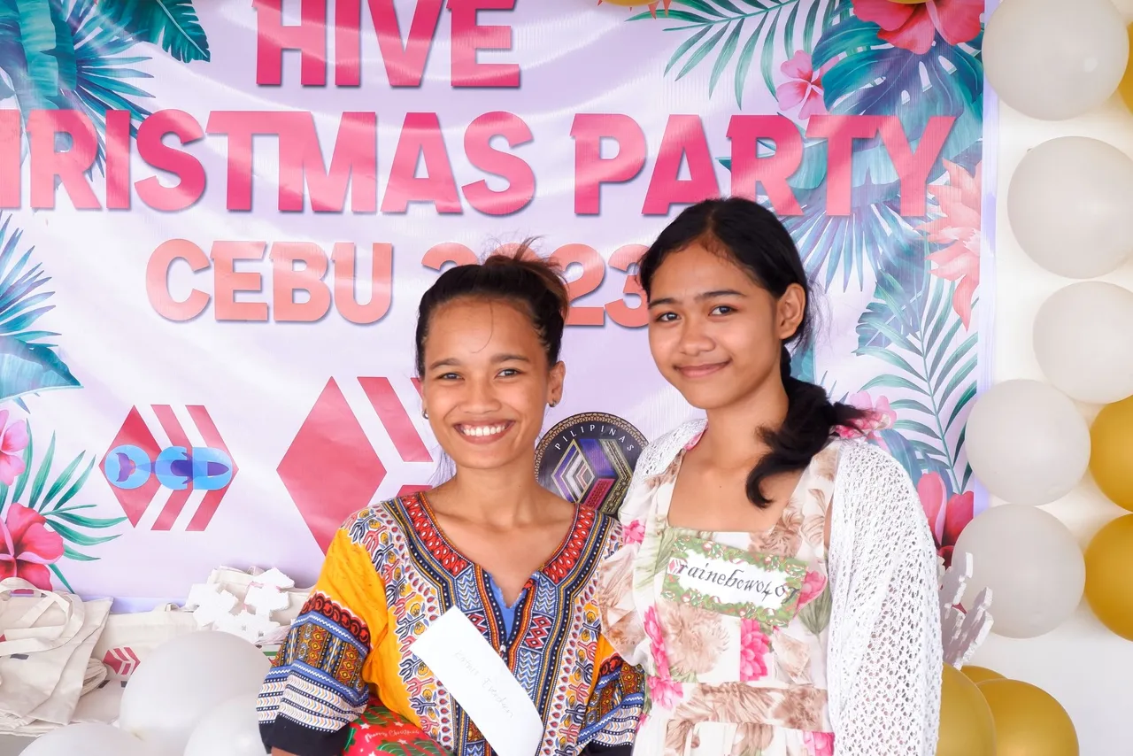 hivecebuxmas713.JPG