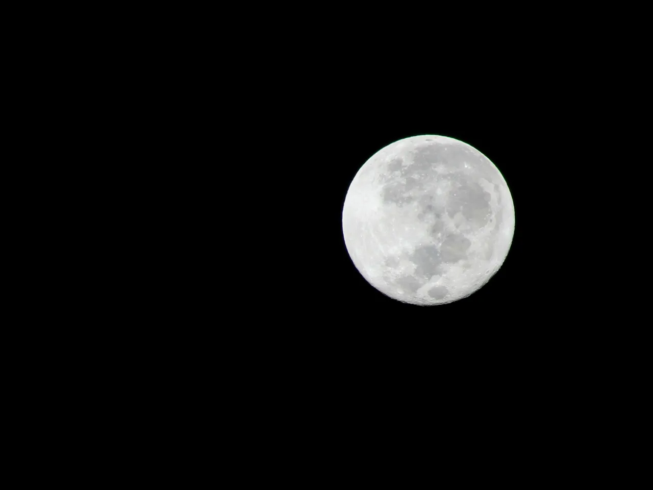 Luna sin nubes.jpg