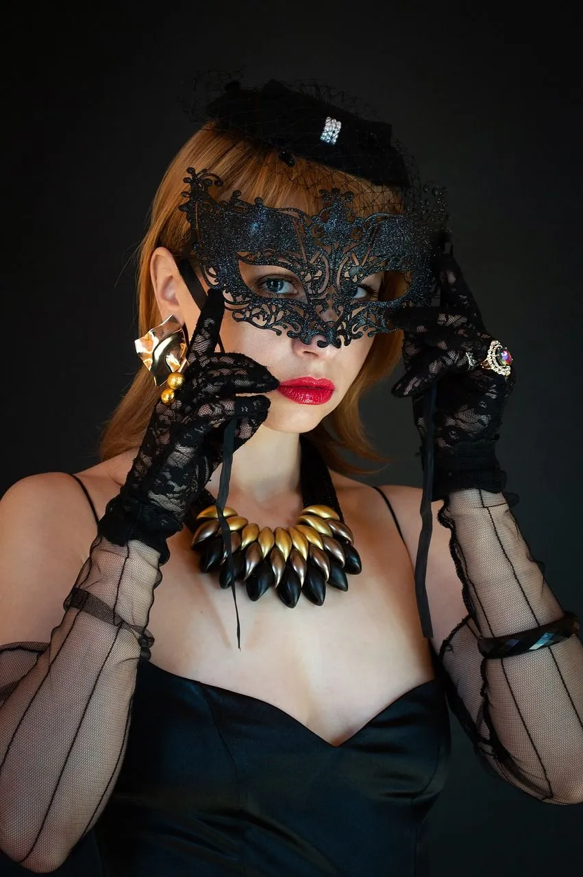 woman-6215915_1280.jpg