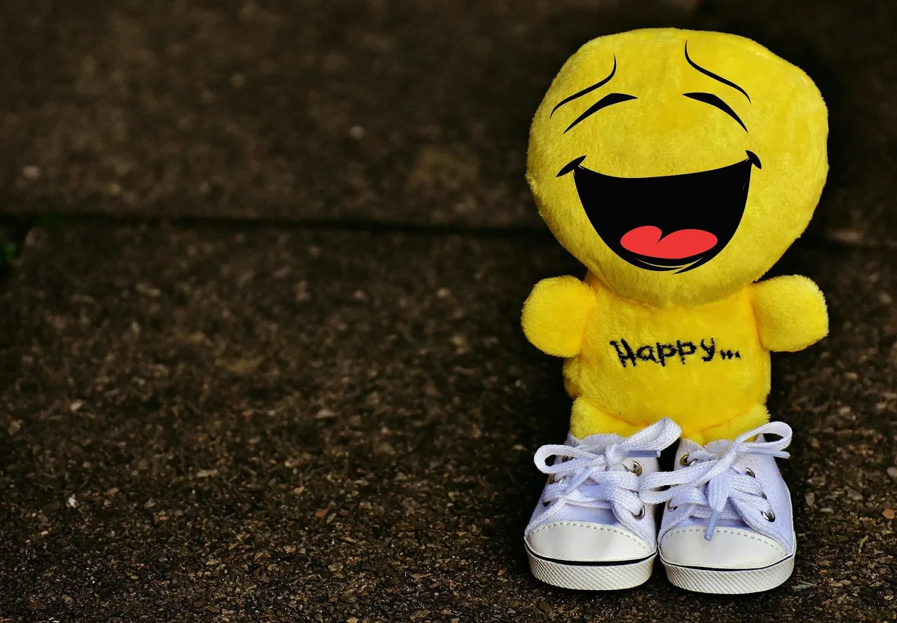 smiley-ge696c893b_1920.jpg