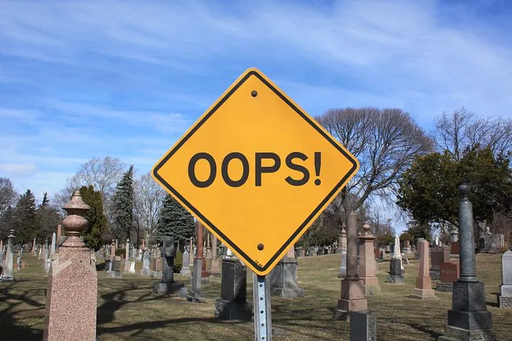 mistake-4084211__480.jpg