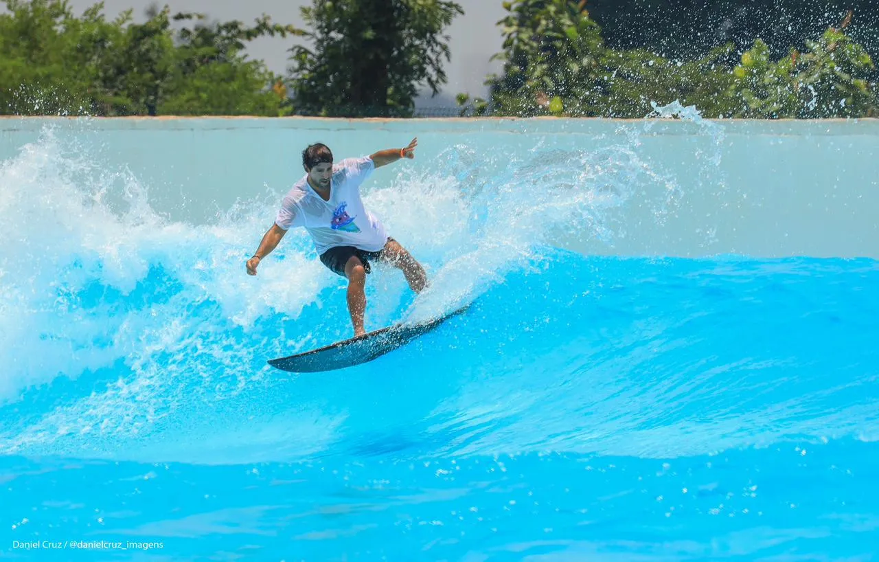 wavepool-turn.jpeg