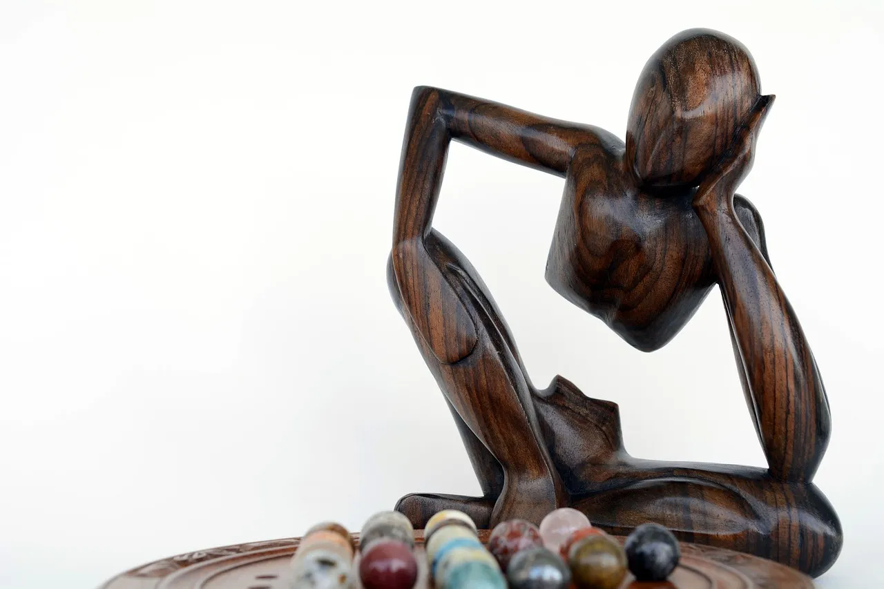 thinker-1294490_1280.jpg