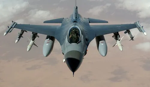 fighter-jet-fighter-aircraft-f-16-falcon-aircraft-76971.jpeg