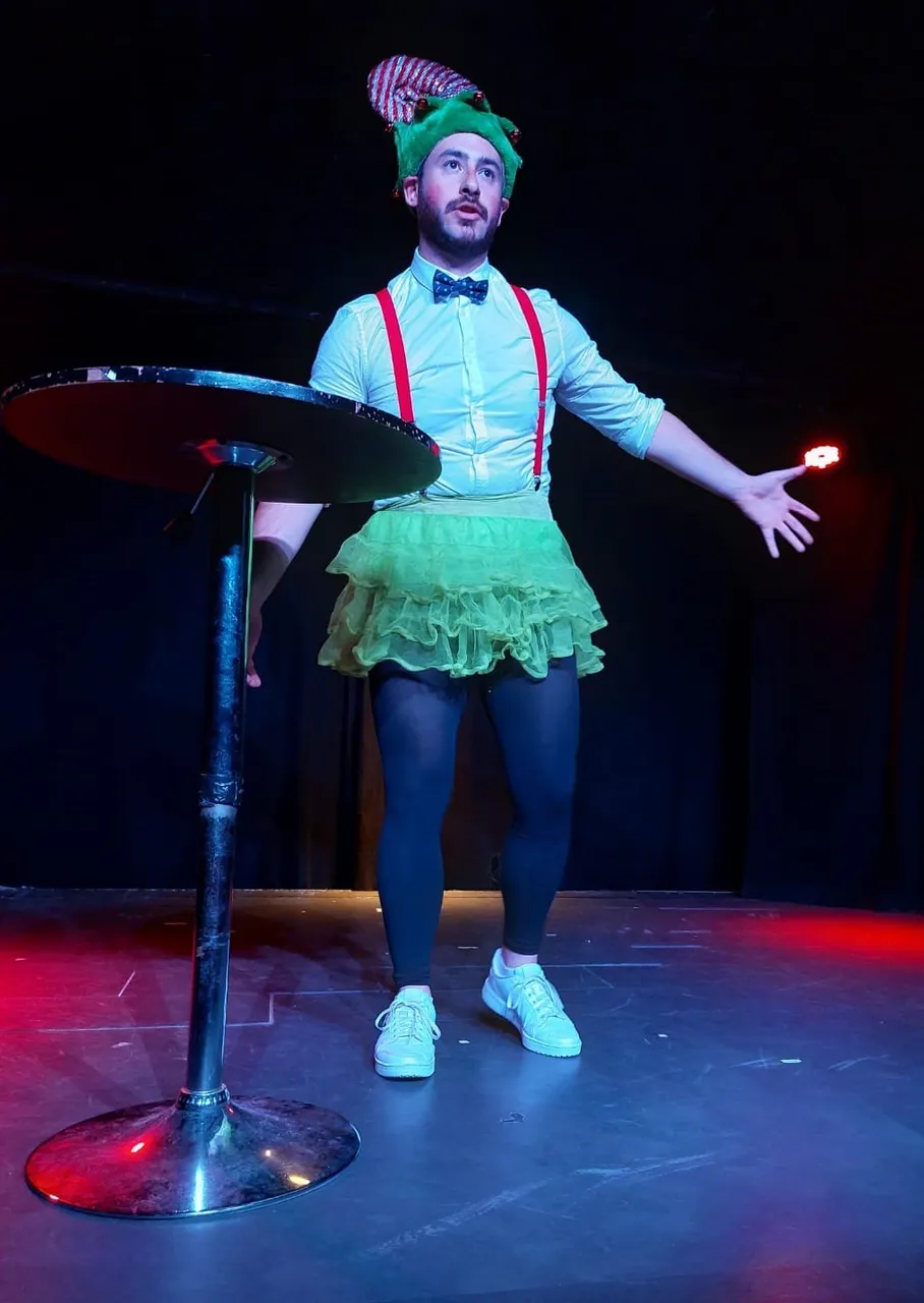 nialalolleur.jpeg