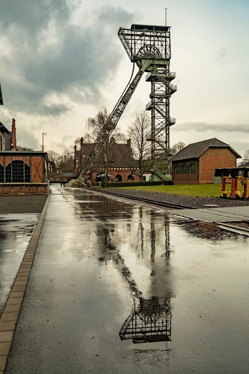 20230305_XT206014_Zollern_Foerderturm Spiegel_2_Warm.JPG