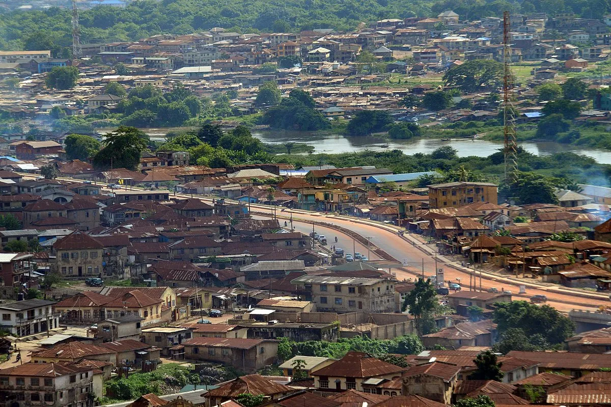 1200px-Ogun_river_view_from_Olumo_top_in_Abeokuta,_Ogun_State-Nigeria.jpg