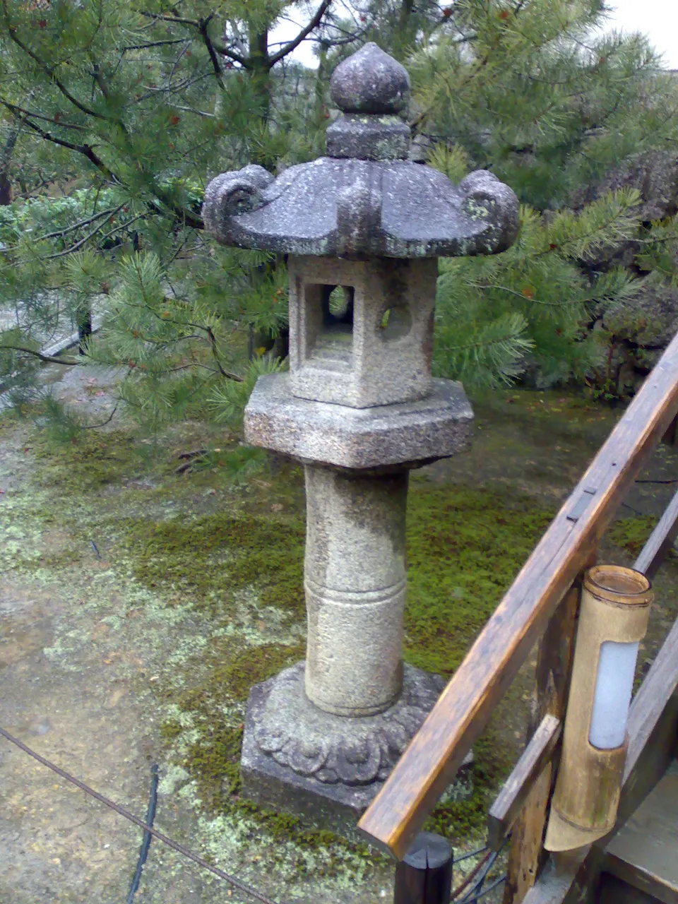 097-Todai-ji Lantern.jpg