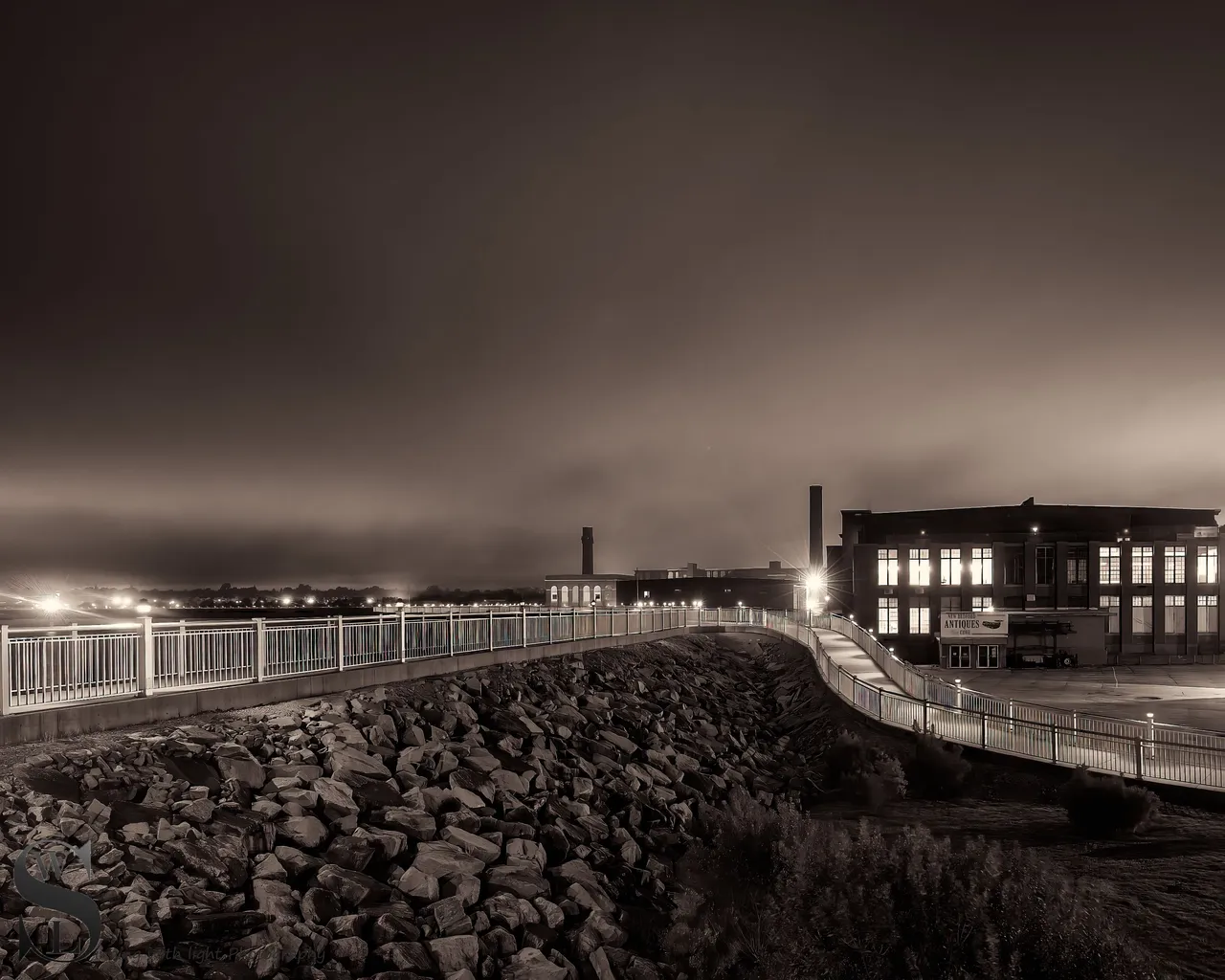 mono Moody -7.jpg