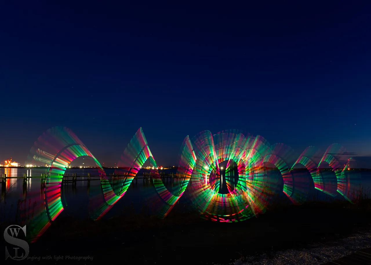 playing with light-2.jpg