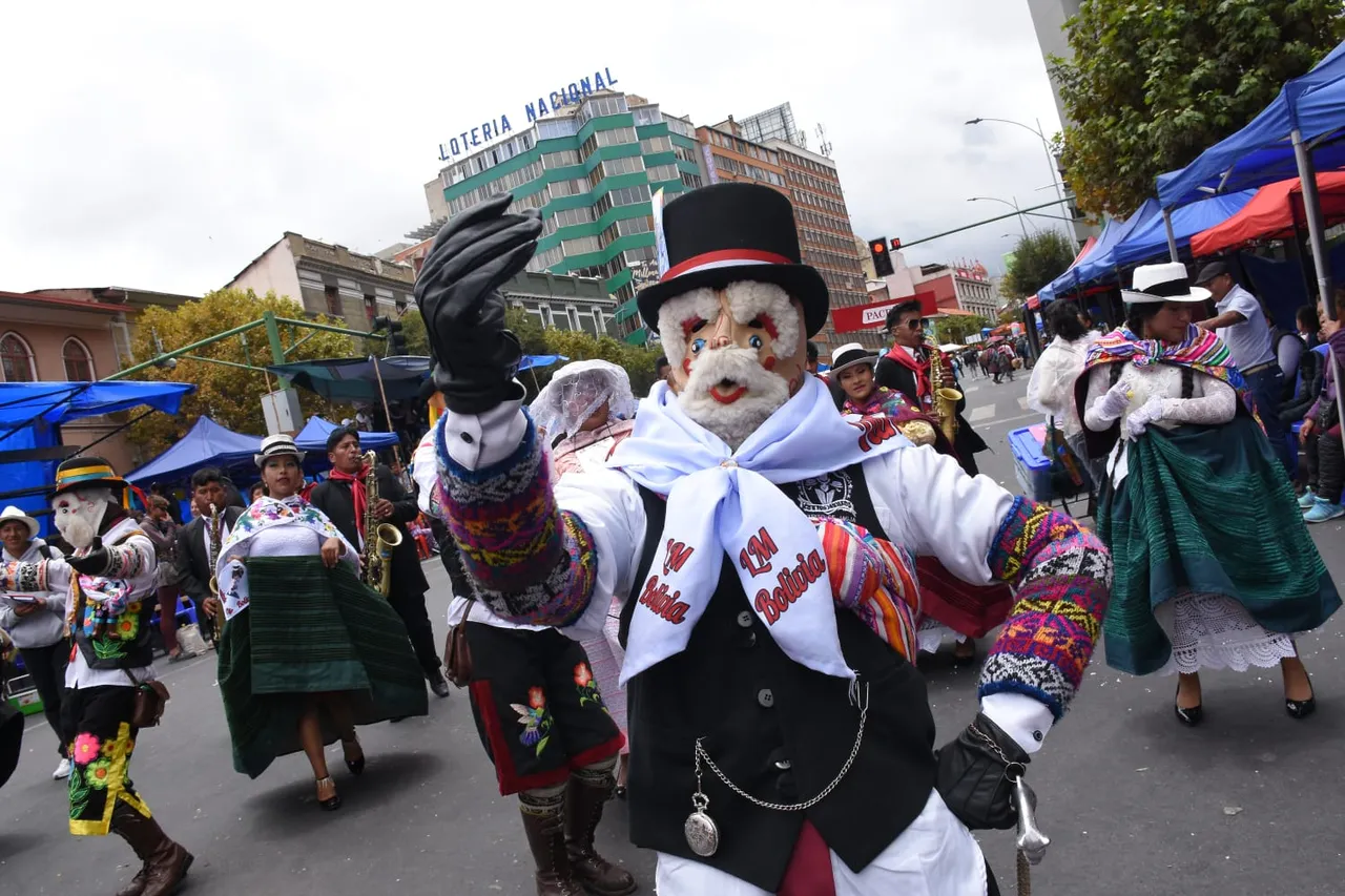 baile jiska25.jpg