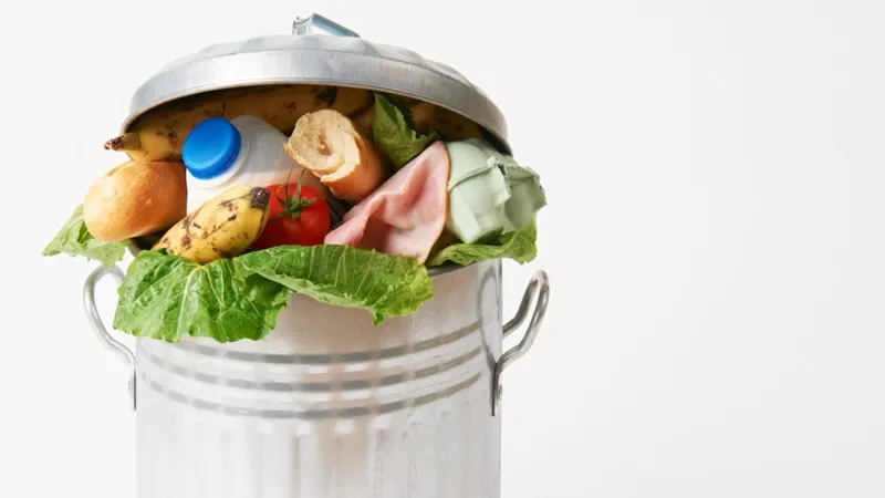 global_wasting_food01.jpeg