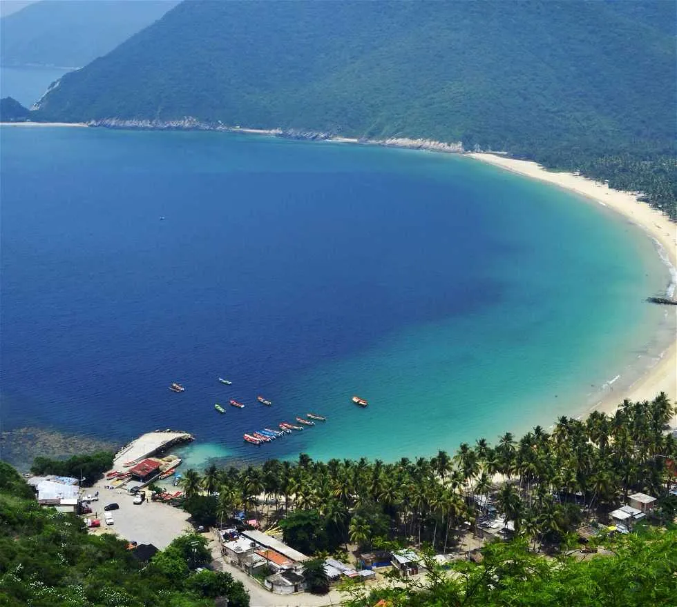 Bahía de Cata Ocumare de la Costa de Oro 7621002