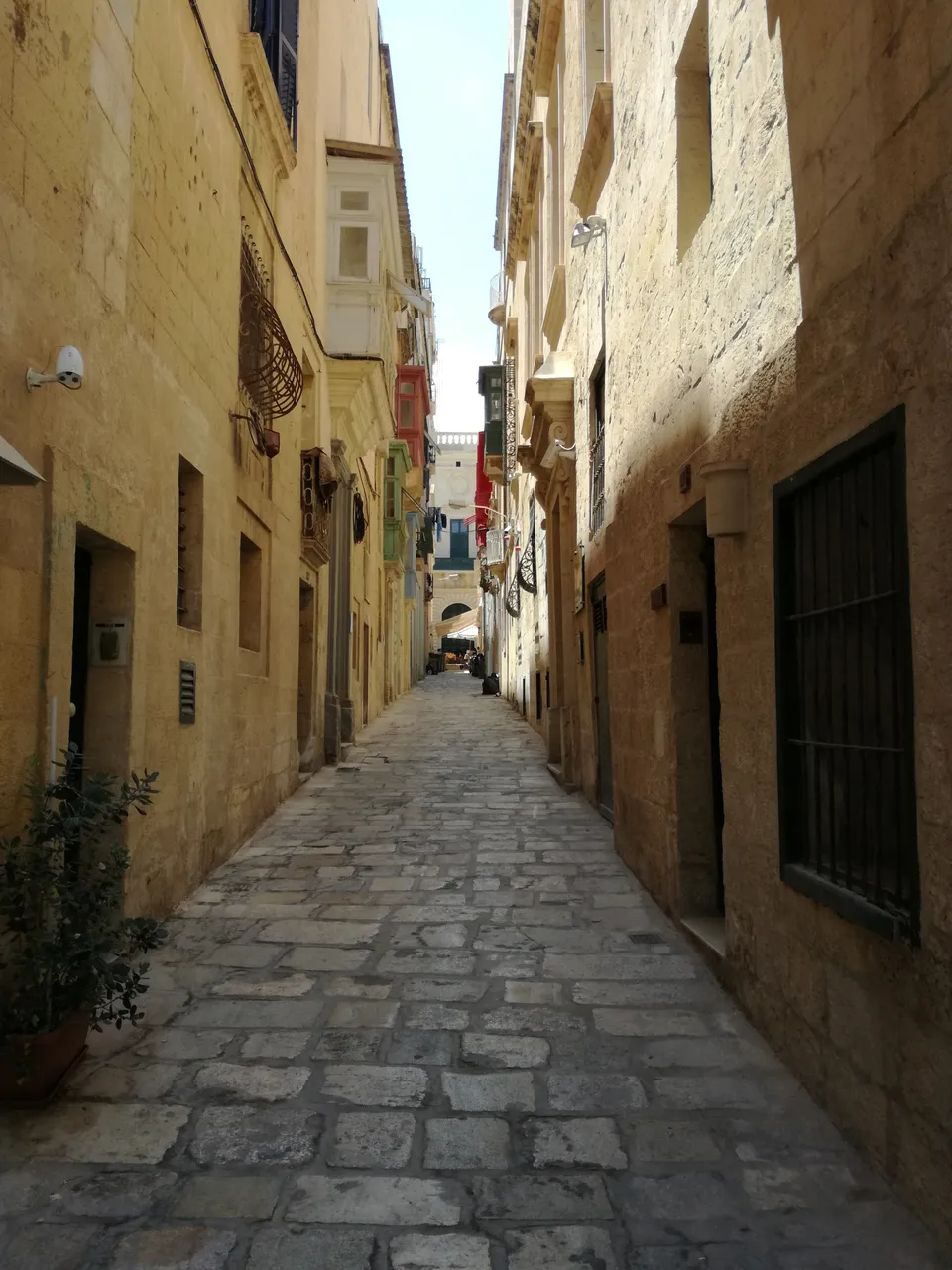 Narrow streets of Malta