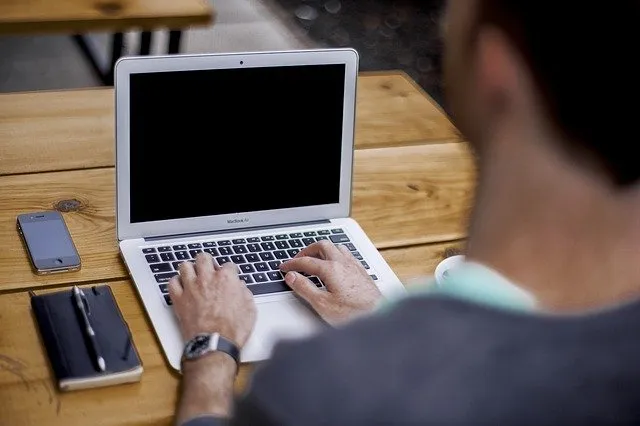 blogging336375_640.jpg