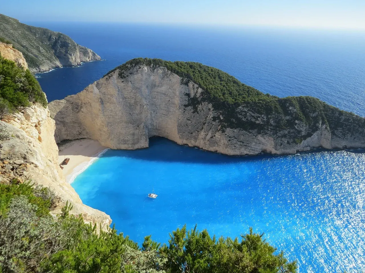 sea418742_1280.webp