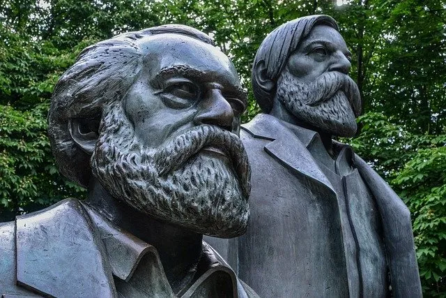 karlmarx5299054_640.jpg
