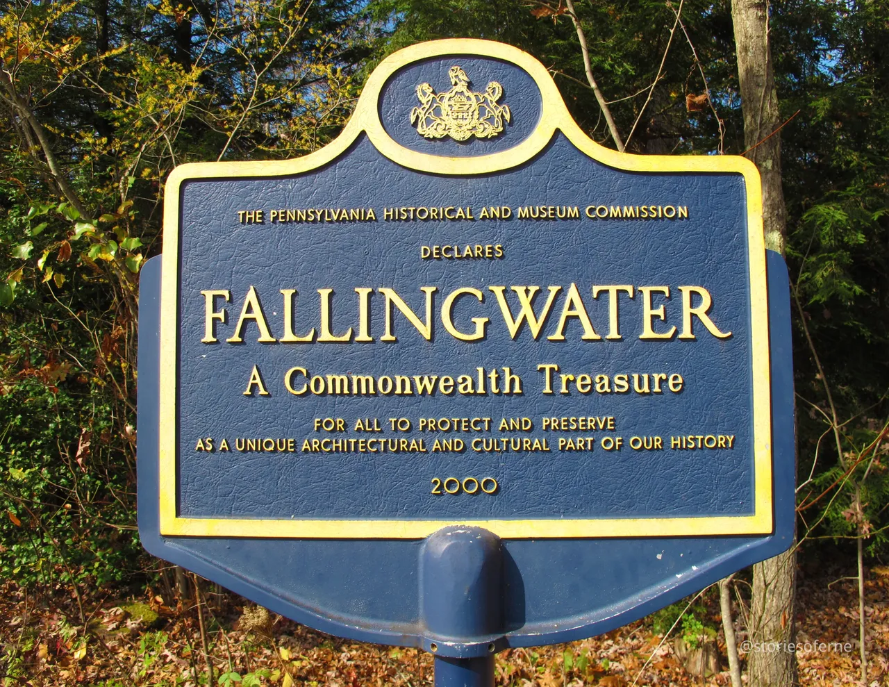 FALLINGWATER 04.jpg