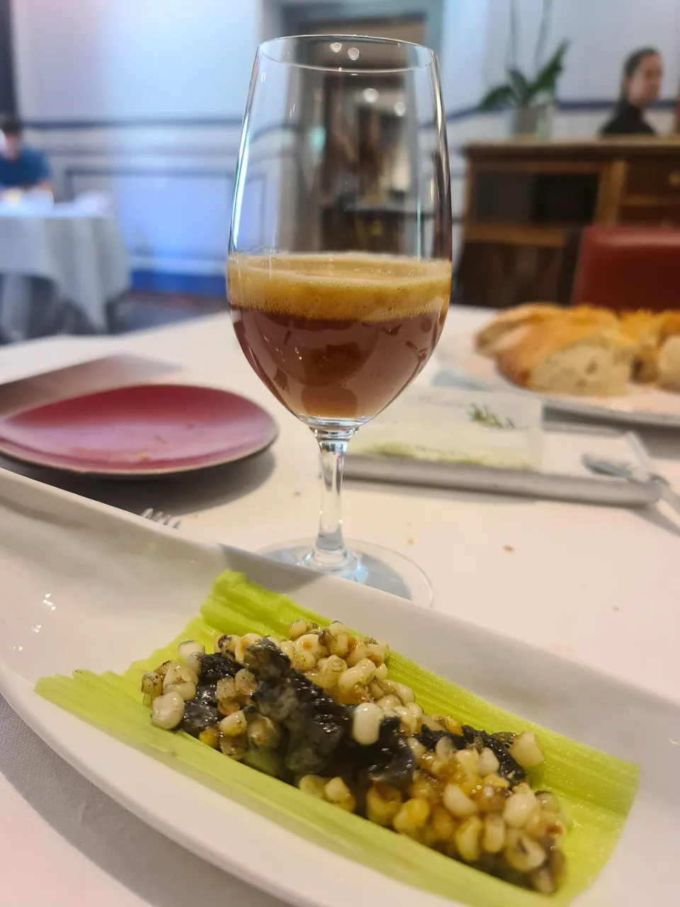 Tender corn with ’huitlacoche’ and smoked egg, paired with homemade corn beer (Third main course) (1).