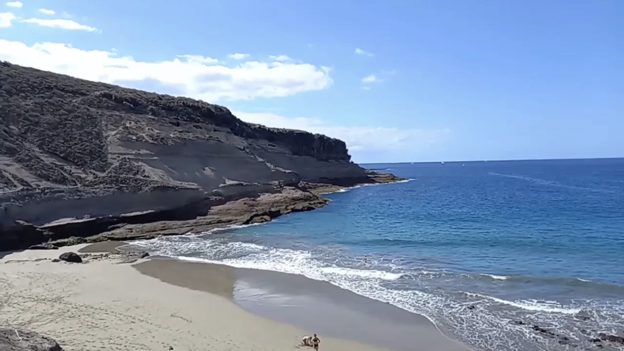 Where are the caves ?