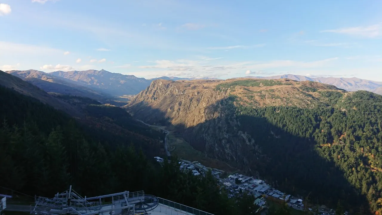 Around the other side of the balcony are more impressive views of the Queenstown Hill Summit from earlier!
