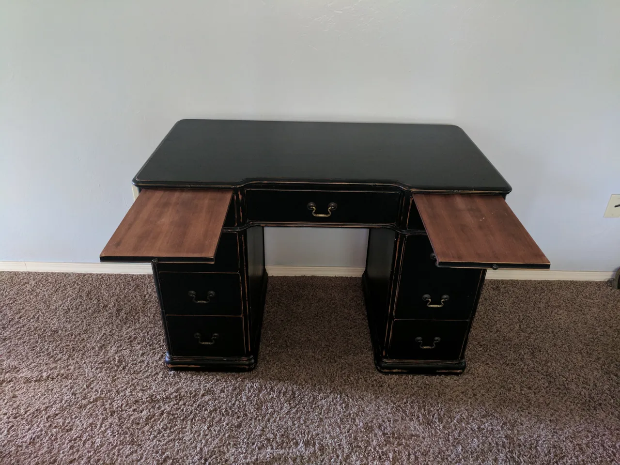 desk2.jpg