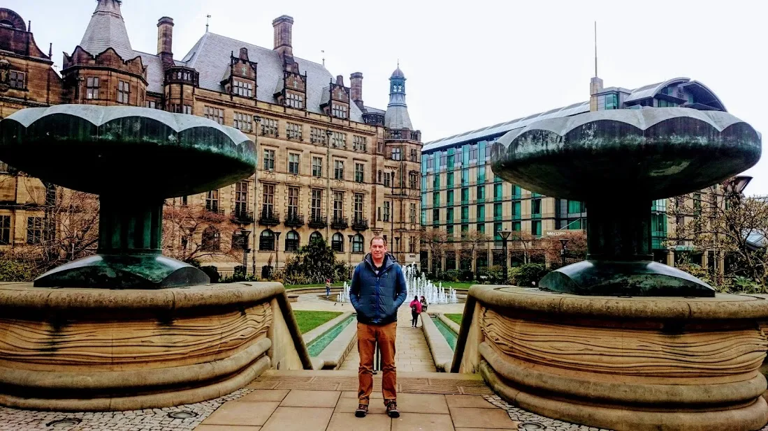 Sheffield, UK A Contrasting City of Old and New