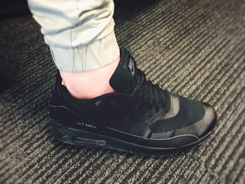 am90b.jpg