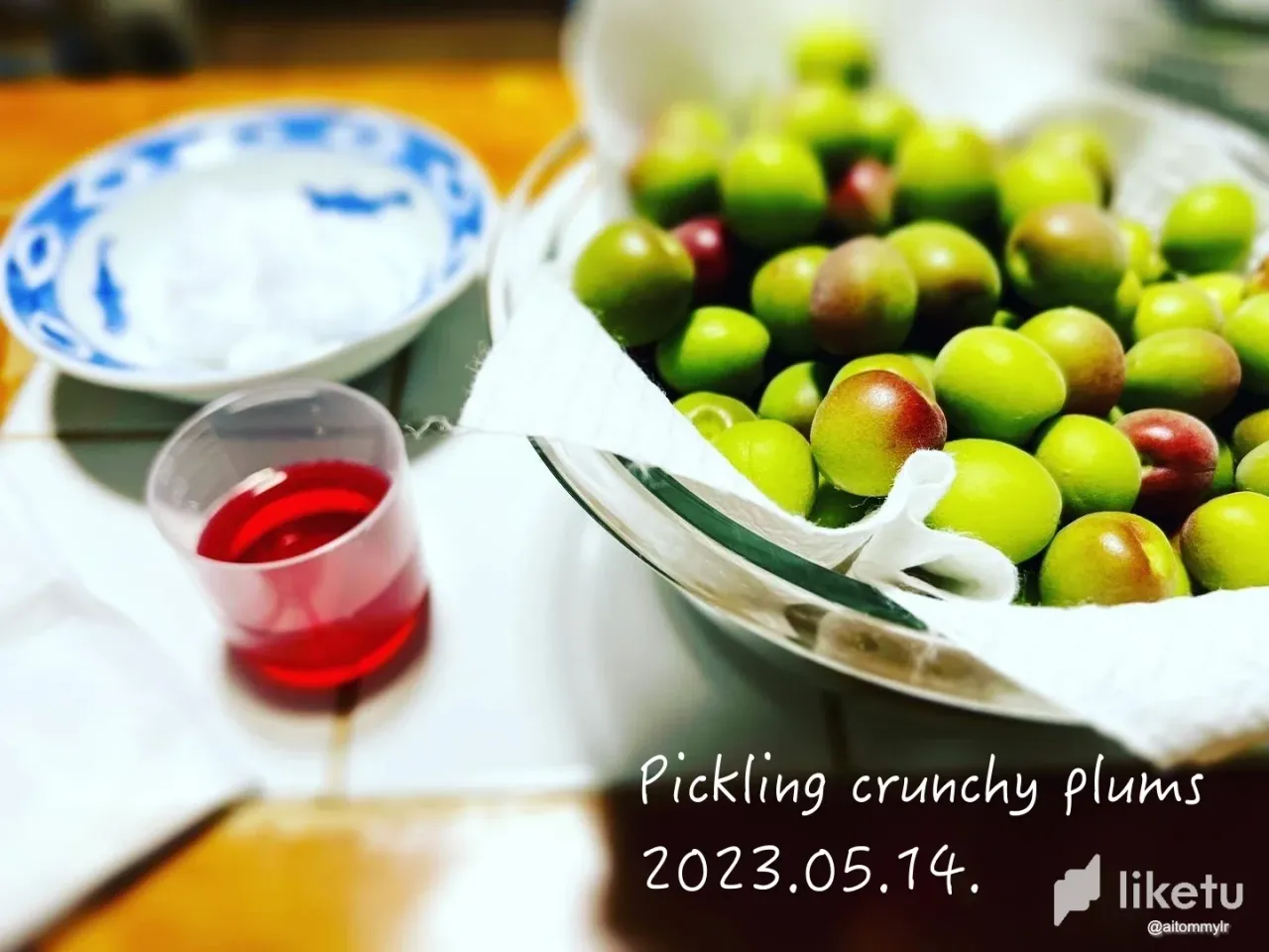 clhypewx1017o3ksz742q9i0d_2_Pickling_crunchy_plums_2023.05.14..webp