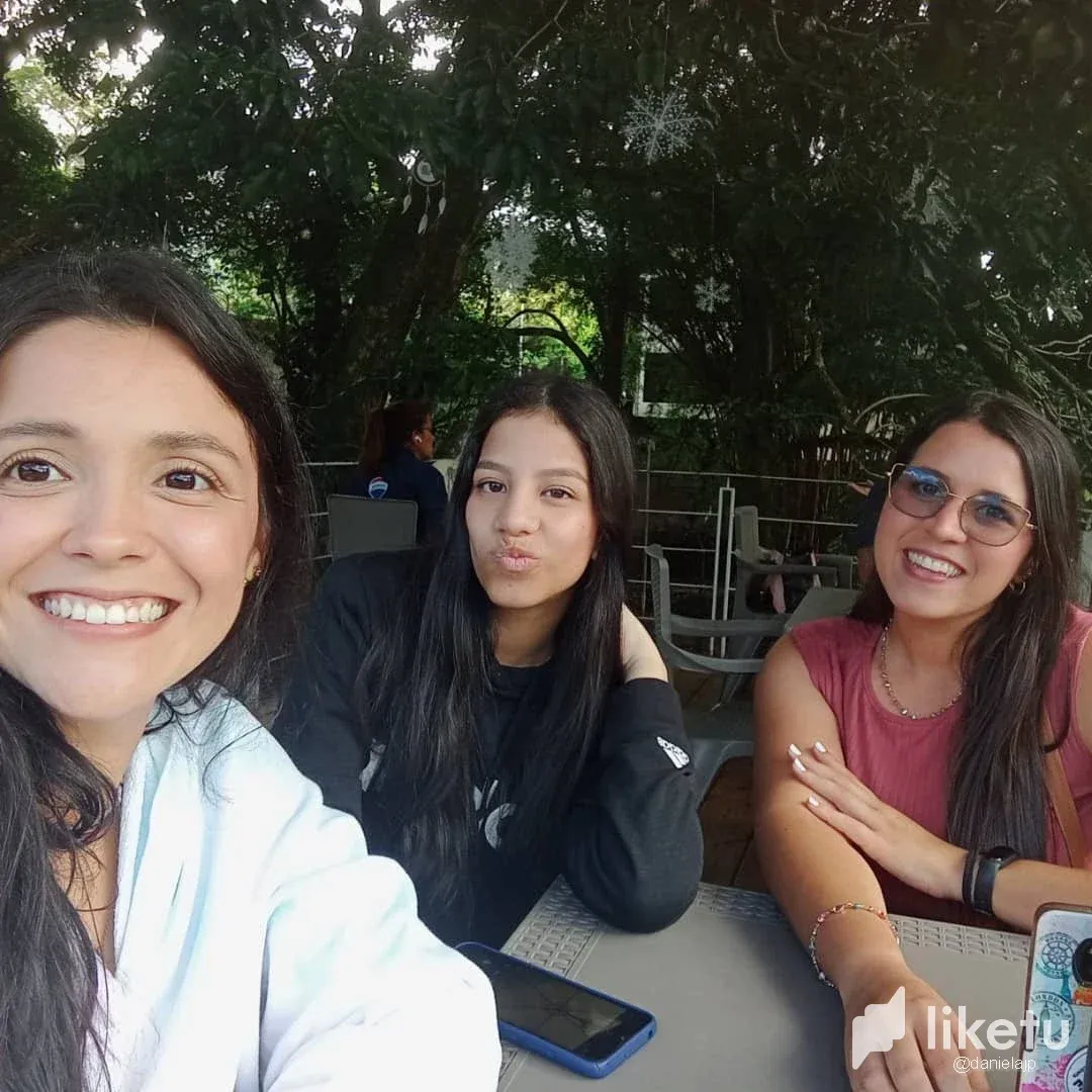 clq8cfec4051v9kszgnpud1fn_7c754357-e990-4eba-8c95-625361013690.webp