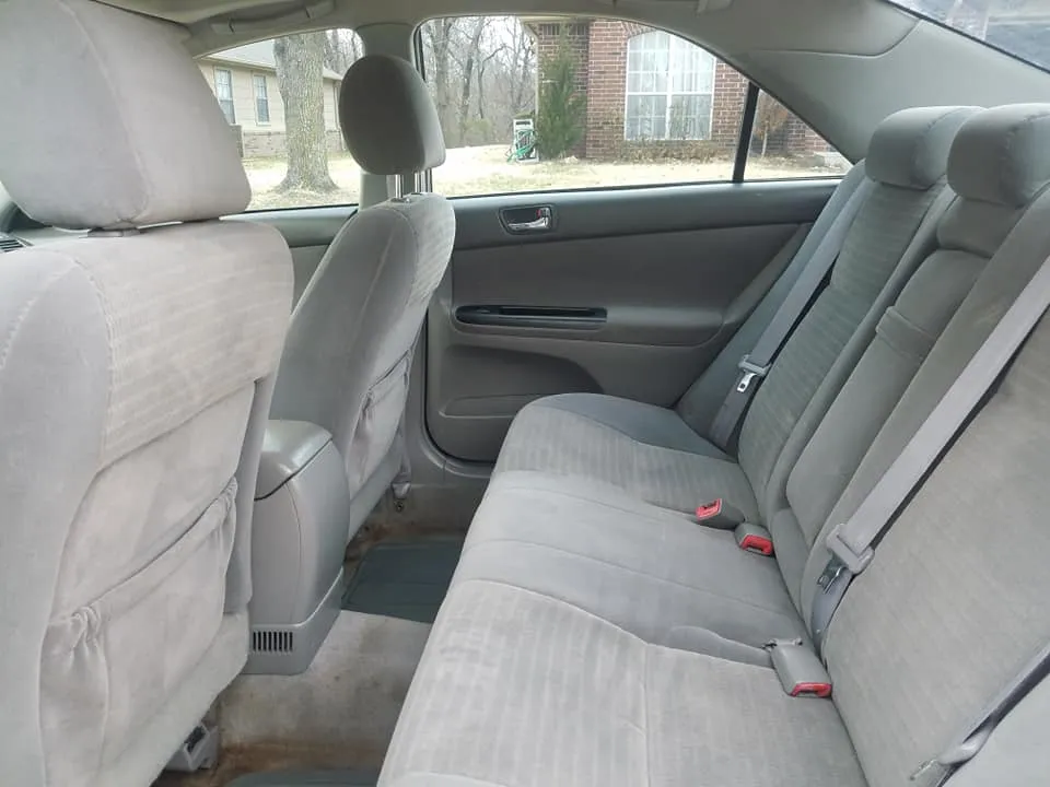 Rick Arnold Car INSIDE BACK SEATS 50231580_10218303713014053_8082500307809992704_n.jpg